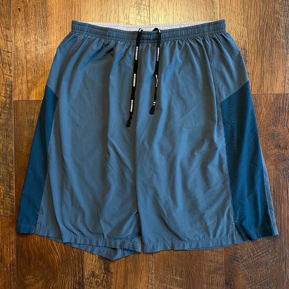 Nike - dri-fit workout running activewear - Lined shorts